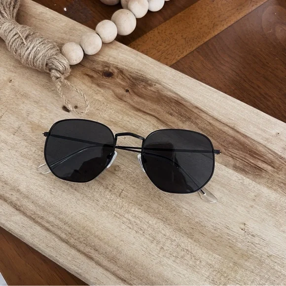 MATTE BLACK RIMMED SUNGLASSES #0308 - Picture 6 of 7